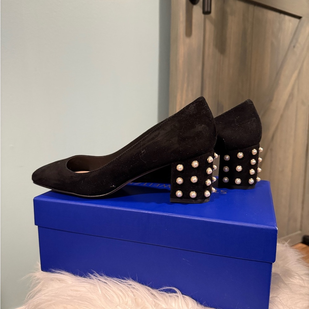 Stuart Weitzman Black Heels with Pearl Accents - Picture 4 of 6